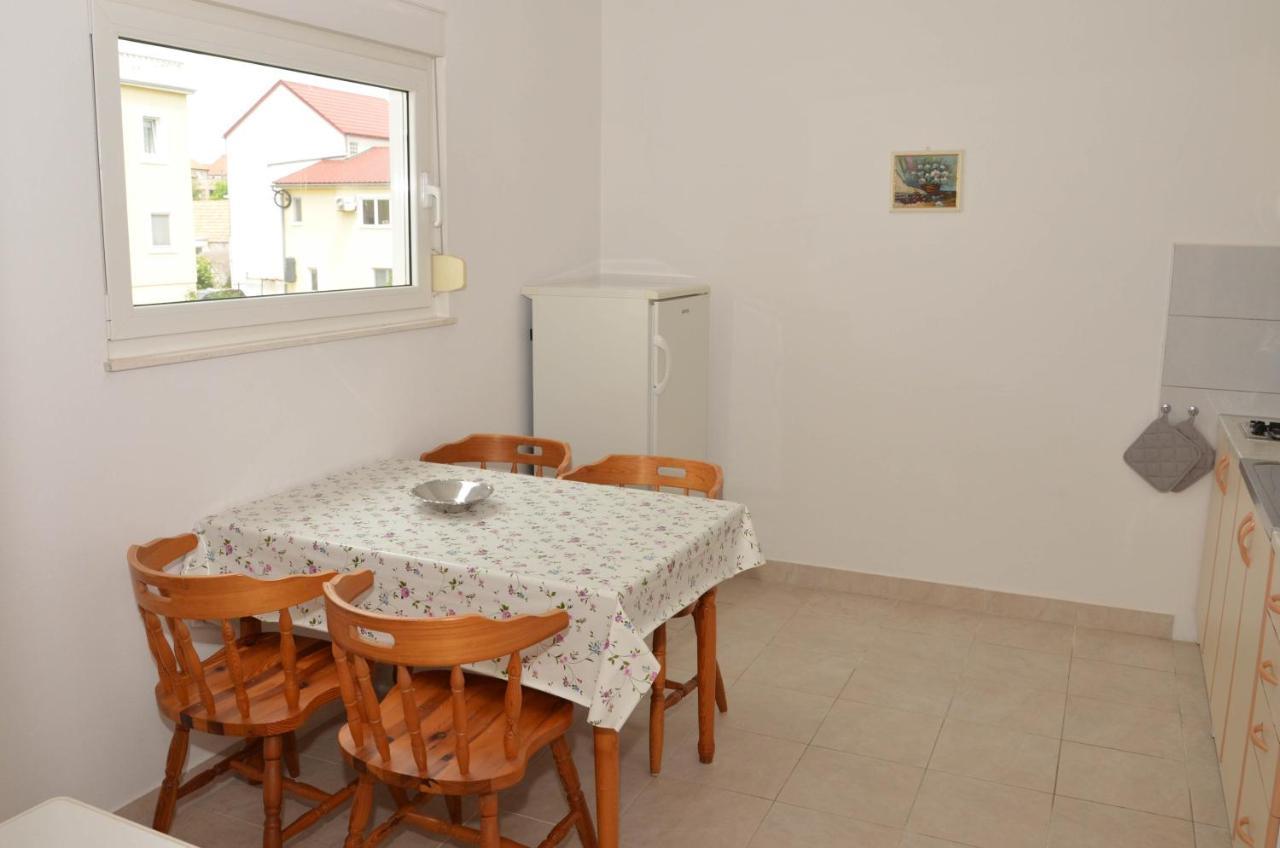 Guesthouse Ana-Maria Pirovac Extérieur photo