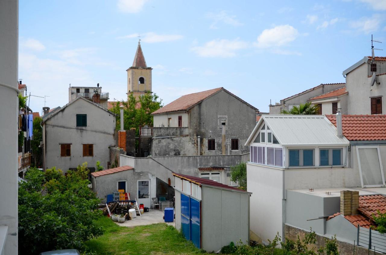 Guesthouse Ana-Maria Pirovac Extérieur photo